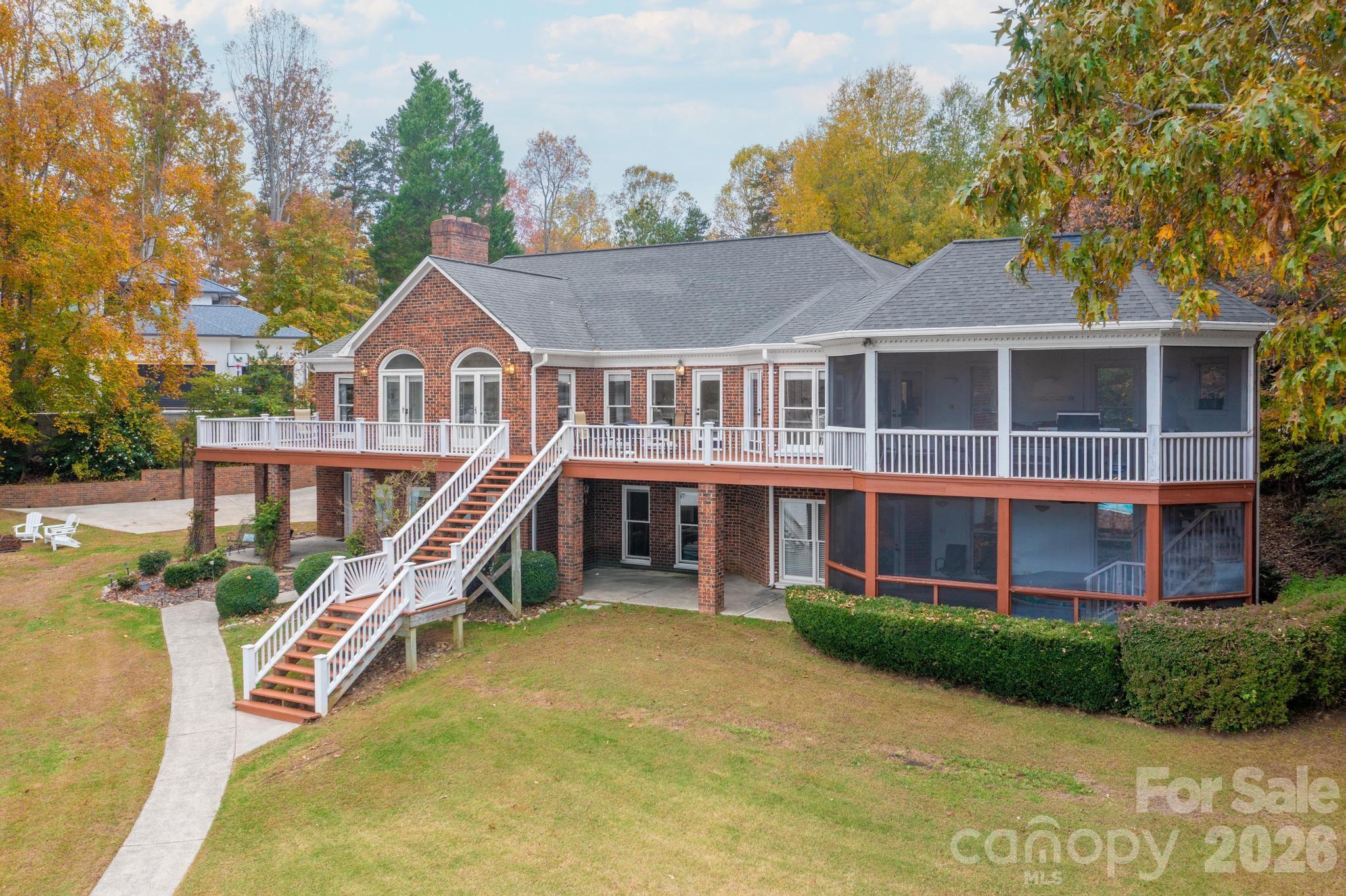 185 Willow Point Road