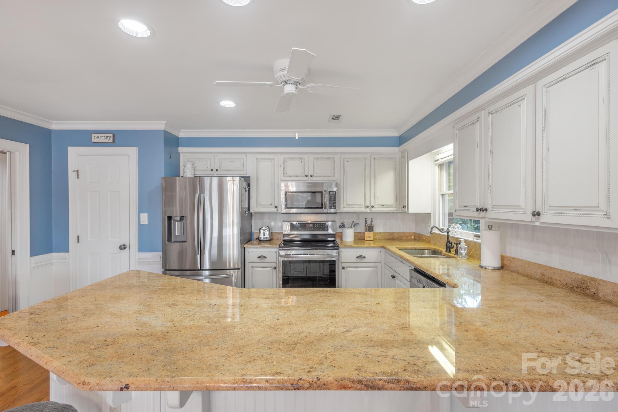 185 Willow Point Road