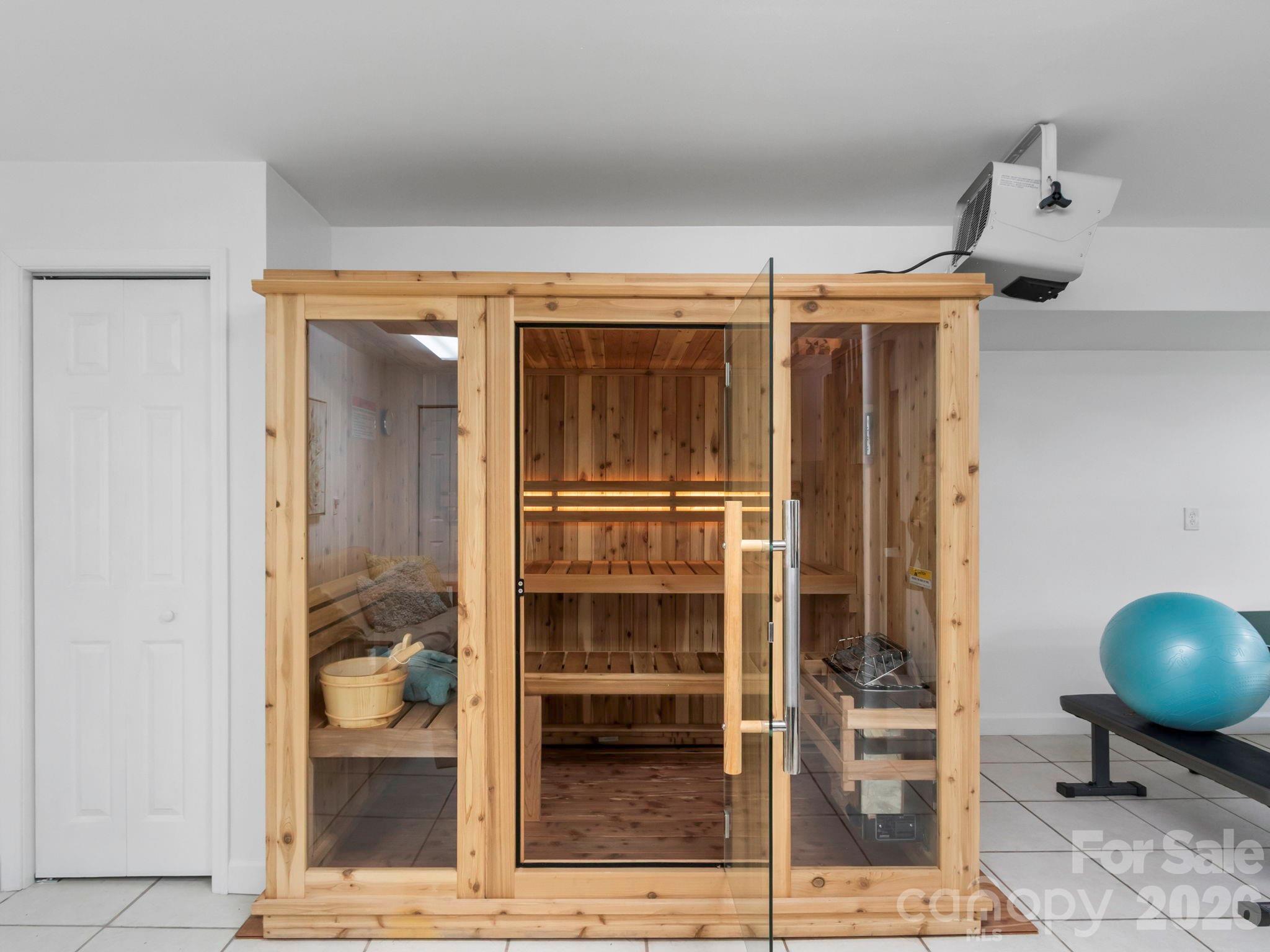 Mt. Mitchell Lands - Residential