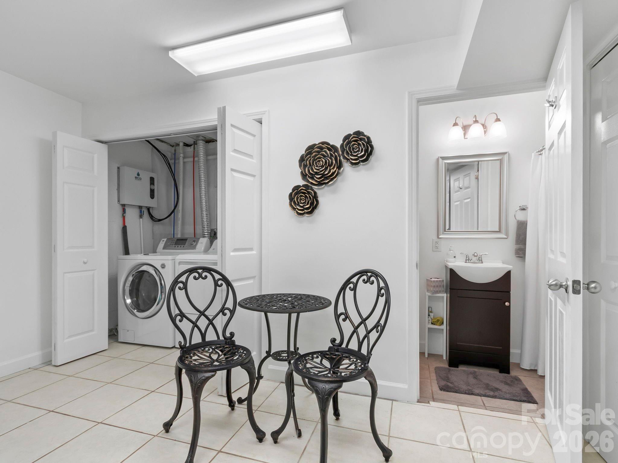 Mt. Mitchell Lands - Residential