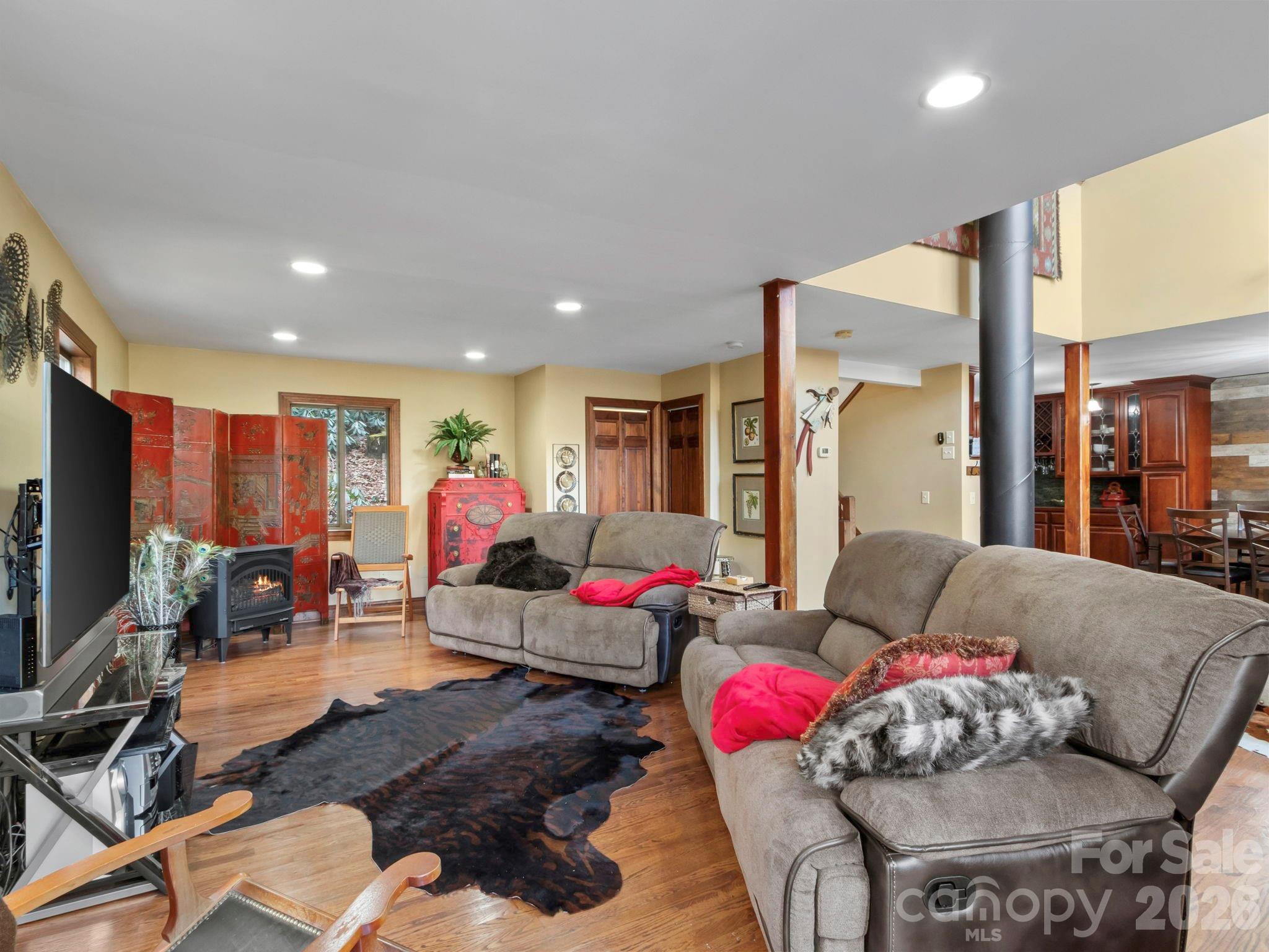 Mt. Mitchell Lands - Residential