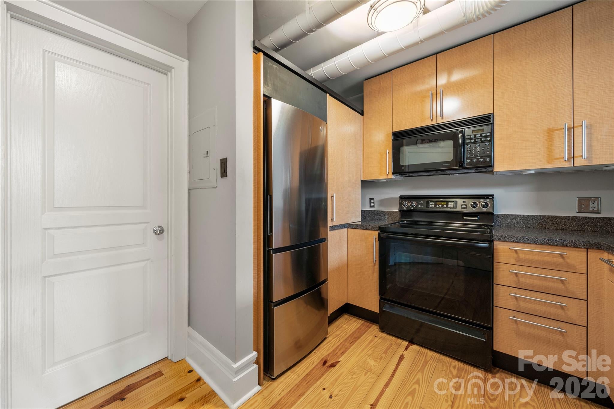 404 N Laurel Avenue