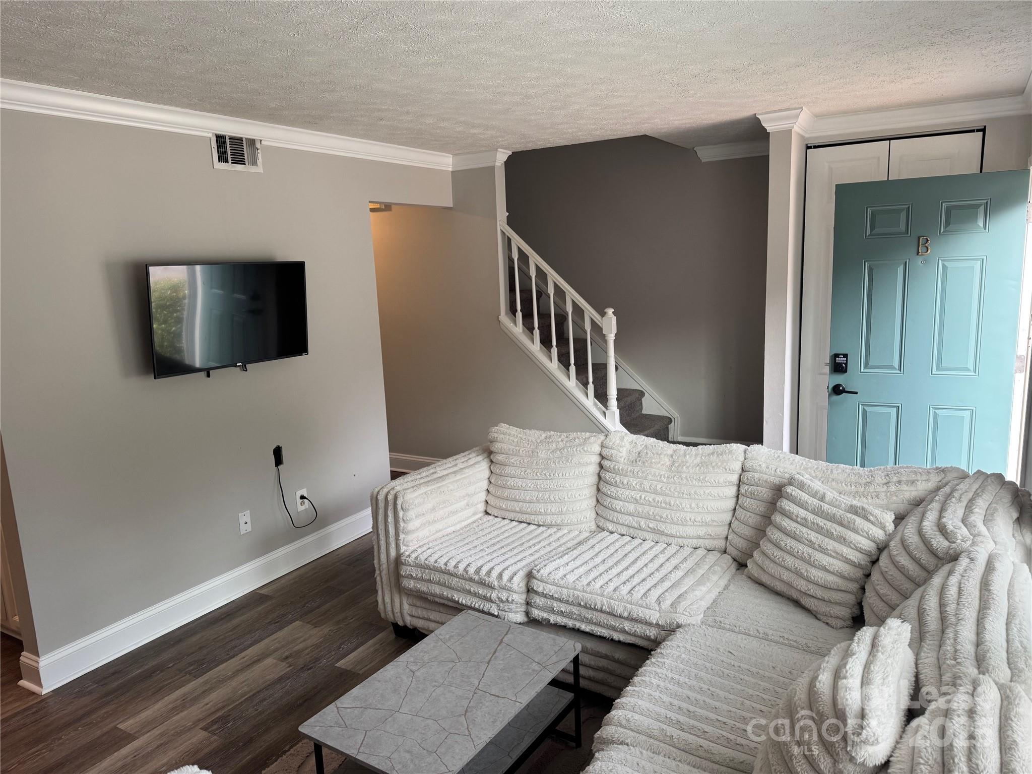 1201 Scaleybark Road B