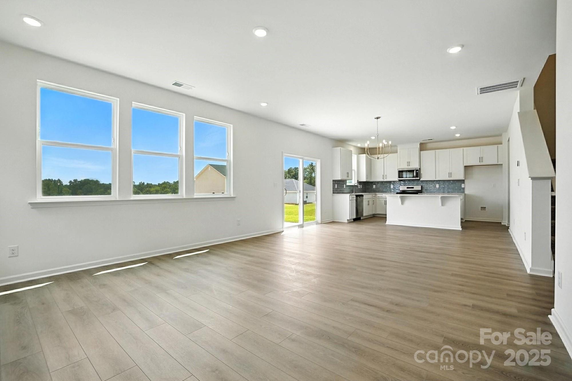 Wellington Pointe - Residential