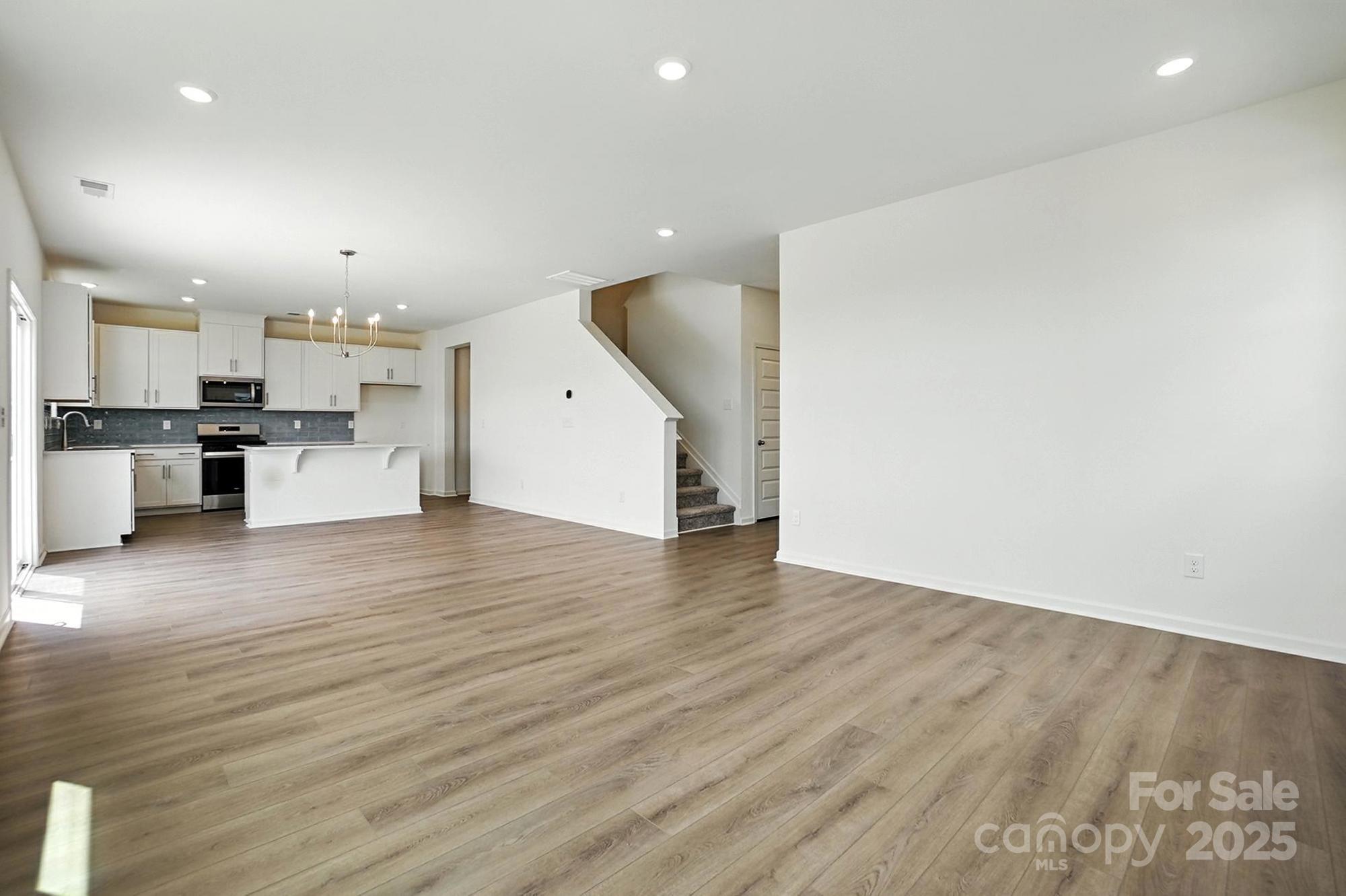 Wellington Pointe - Residential