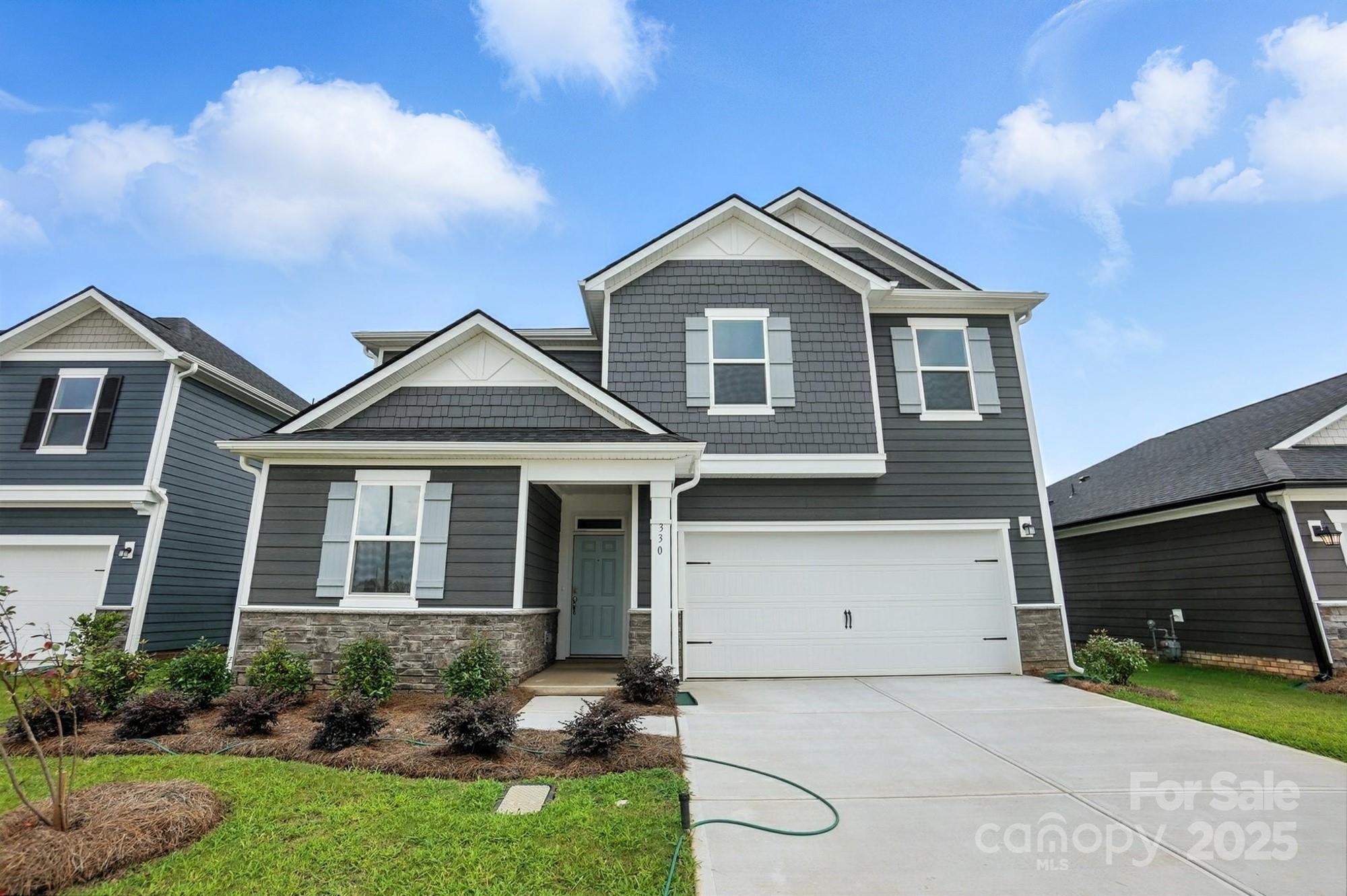 Wellington Pointe - Residential