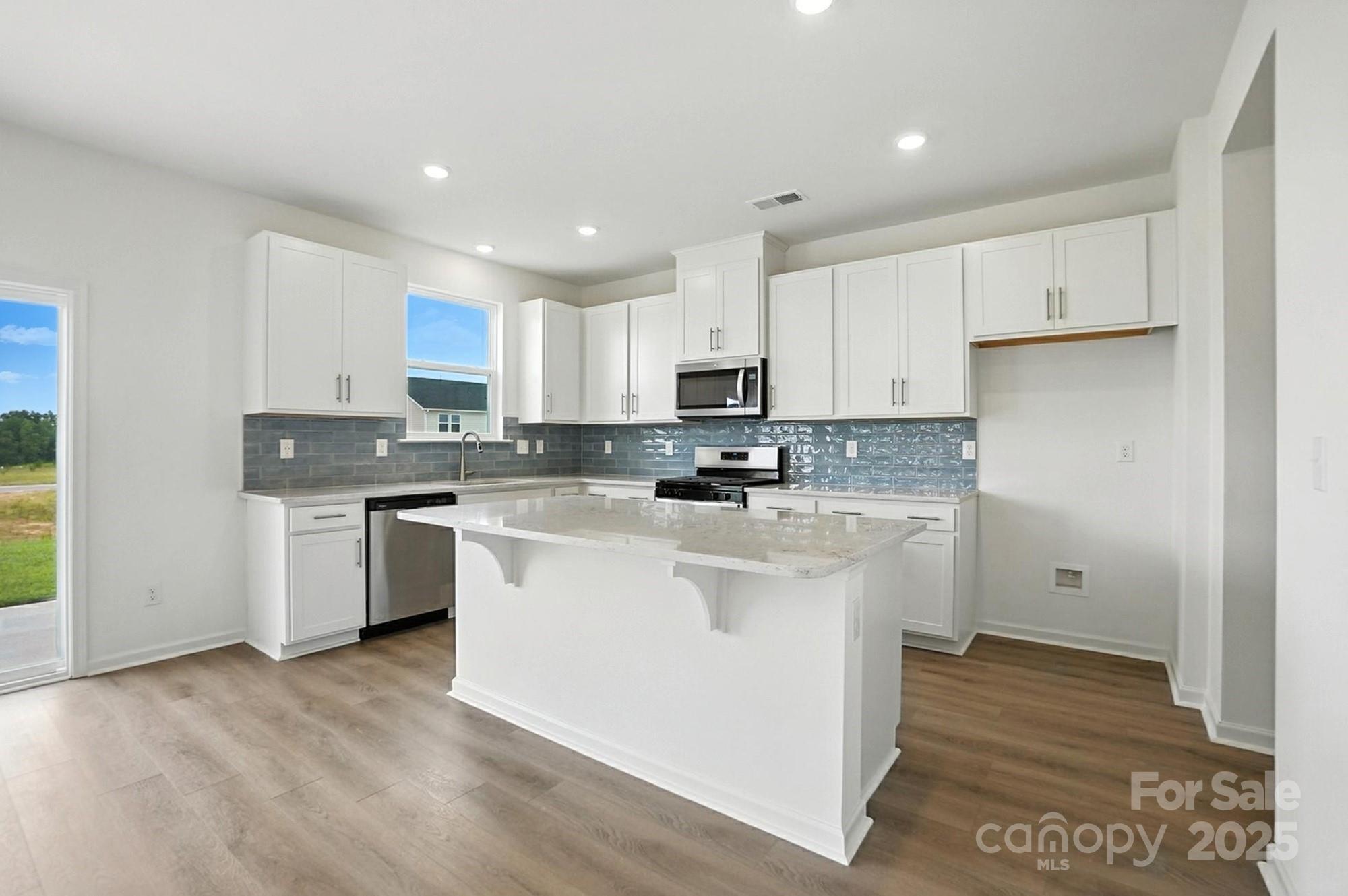 Wellington Pointe - Residential