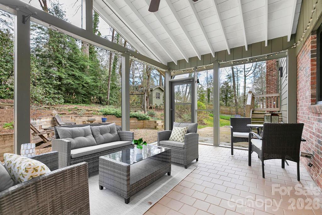 Illahee Hills - Residential