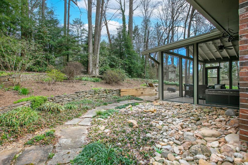 Illahee Hills - Residential