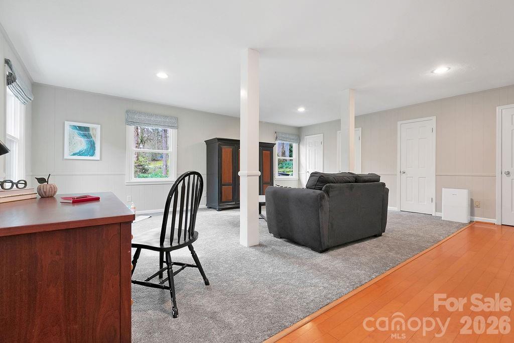 Illahee Hills - Residential