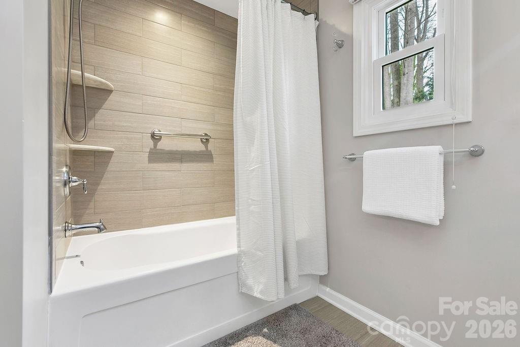 Illahee Hills - Residential