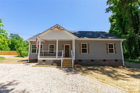 Photo of 7426 Hambright Road, Huntersville, NC 28078 (MLS # 4367224)