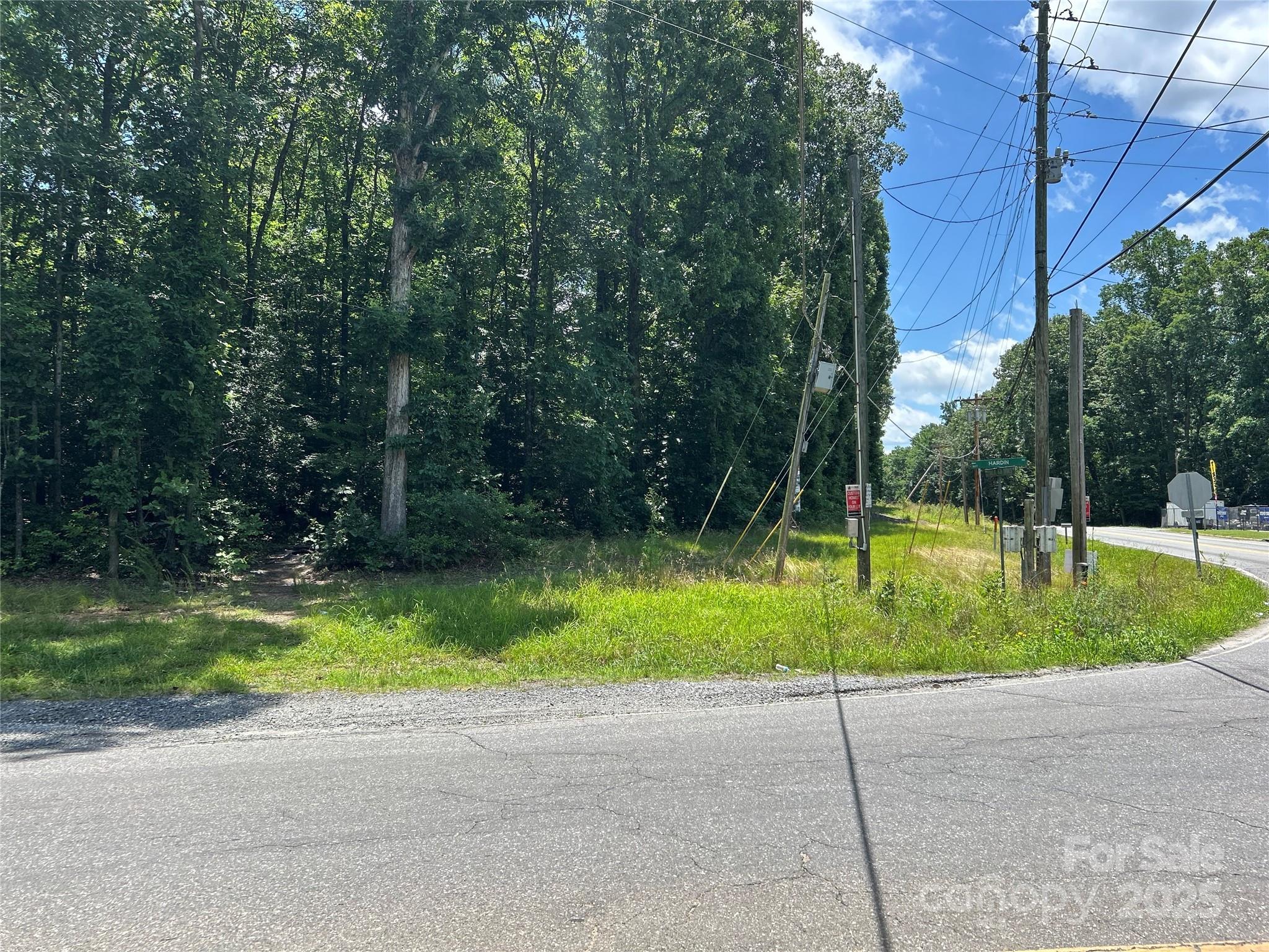 00 Hardin Road