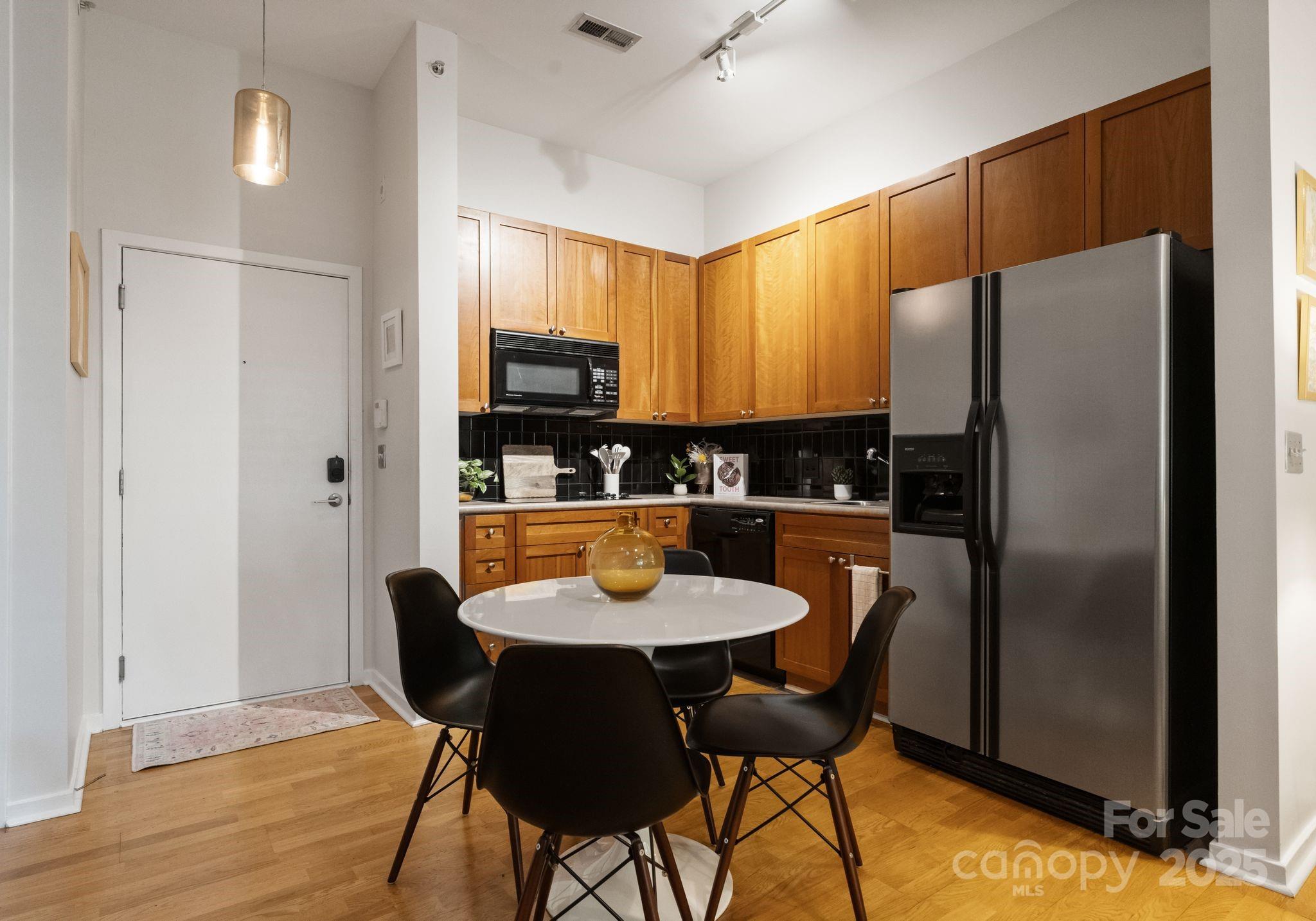 2125 Southend Drive 132