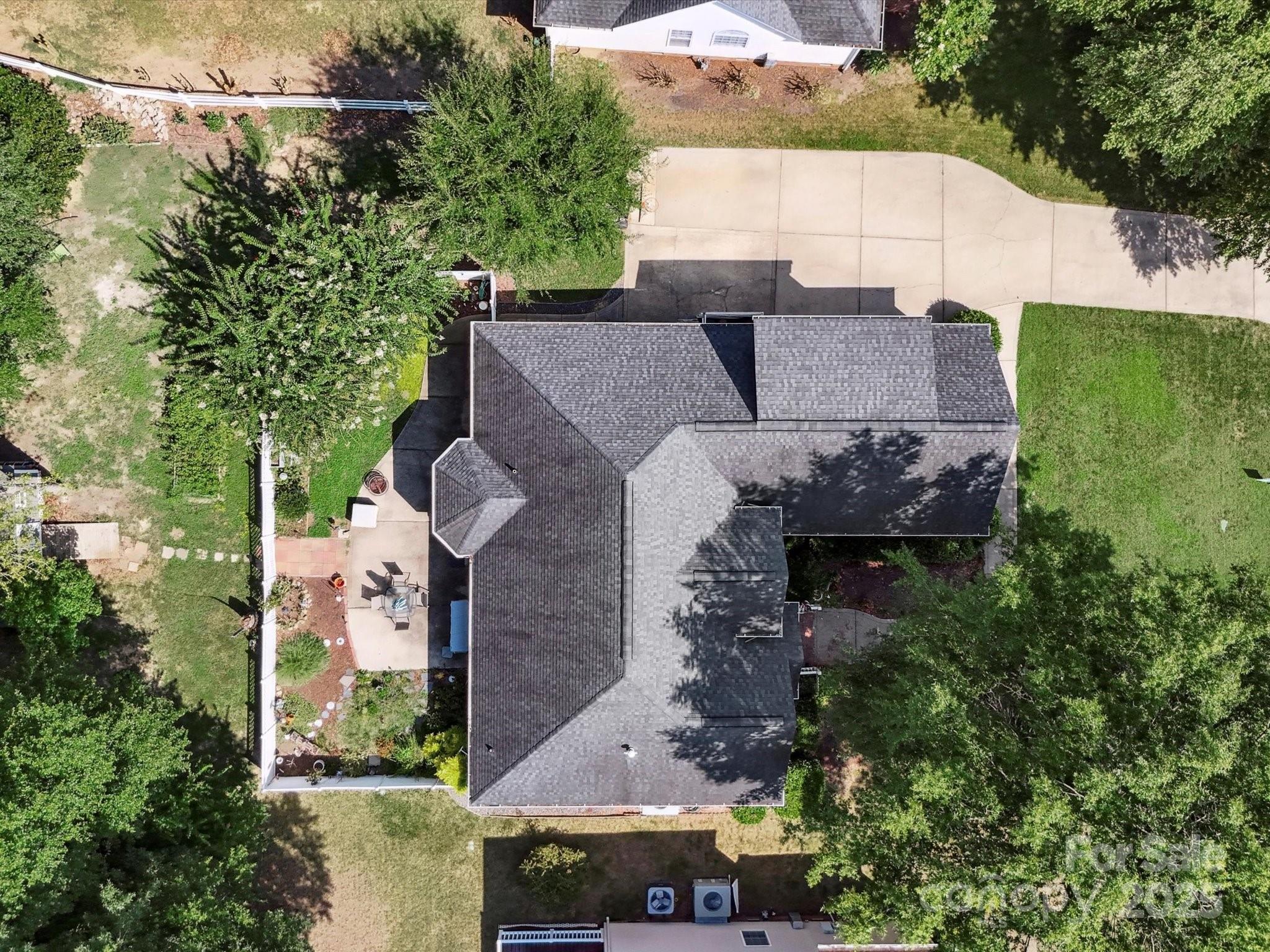 2090 Winding Oak Road