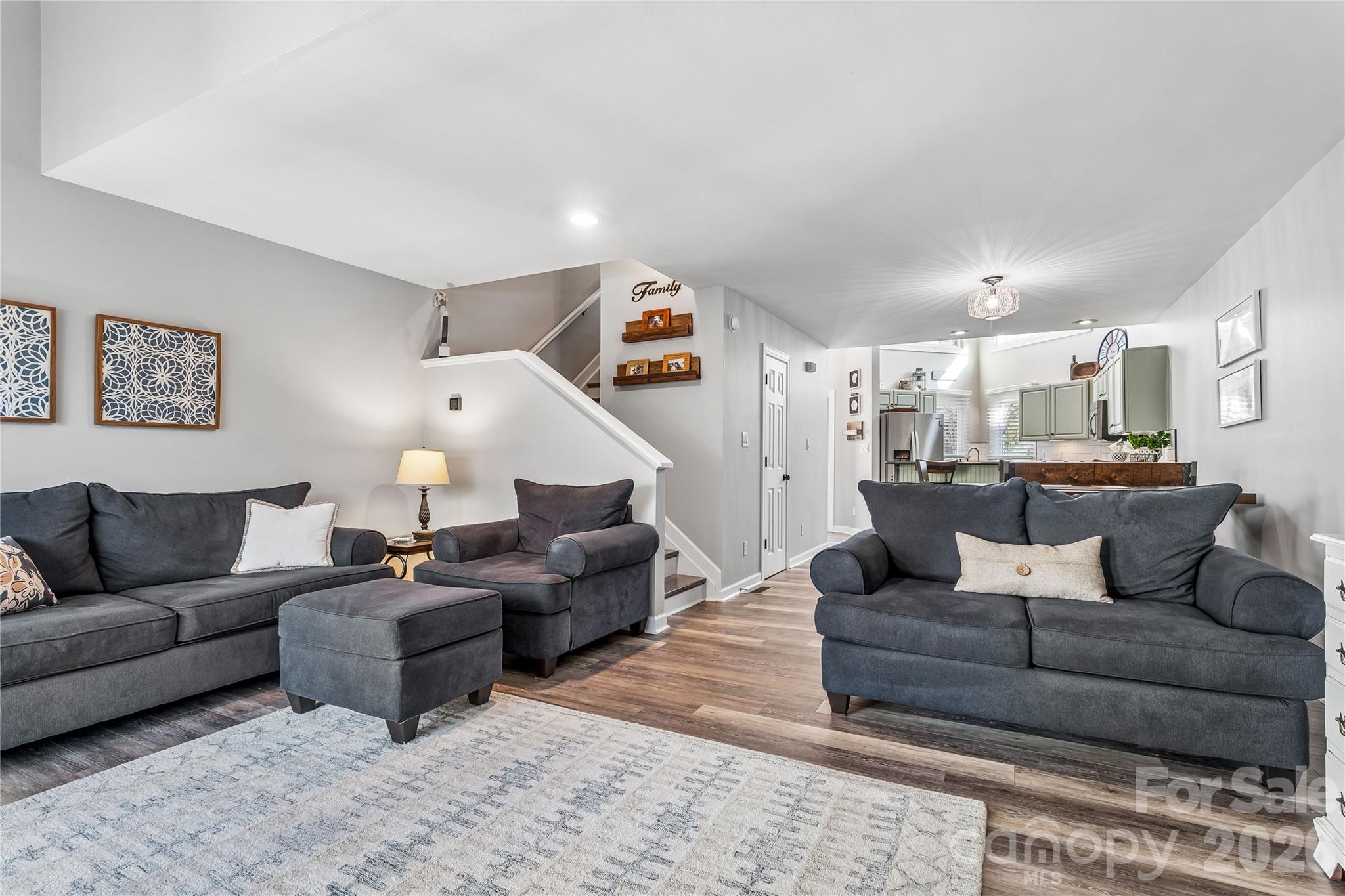 14021 Queens Harbor Road