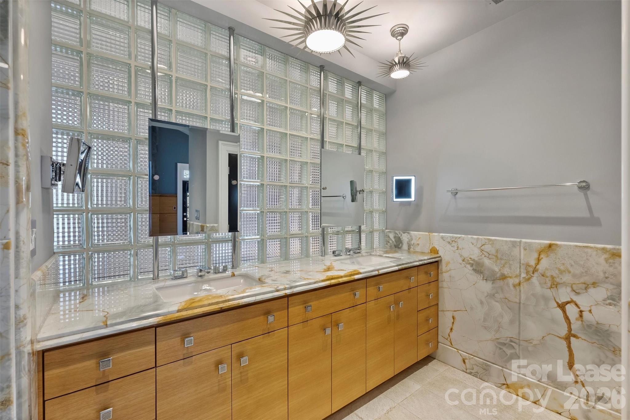 Dilworth Crescent - Residential Lease