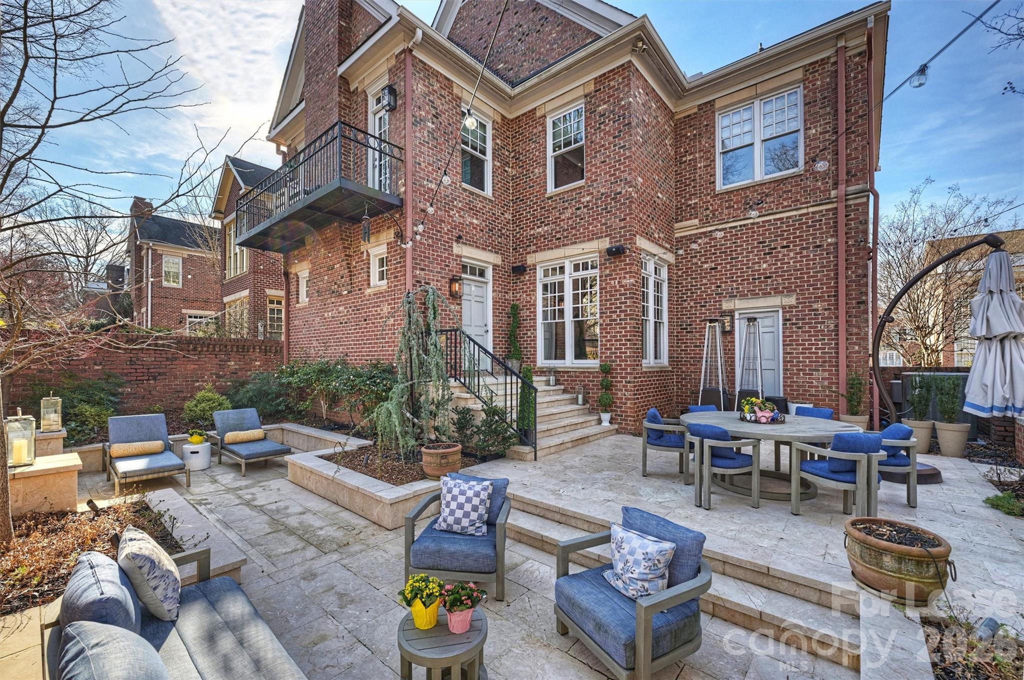 Dilworth Crescent - Residential Lease