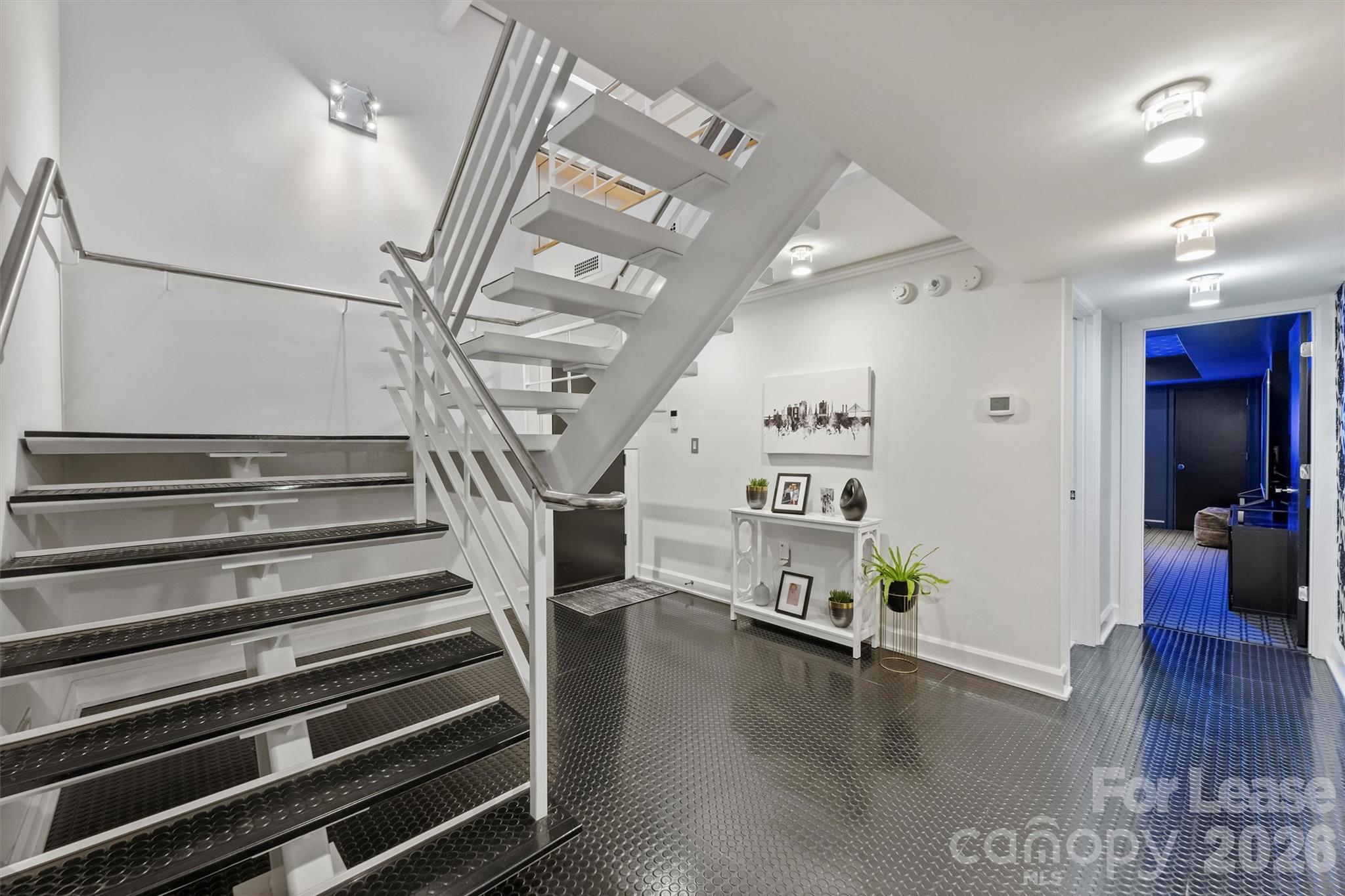 Dilworth Crescent - Residential Lease