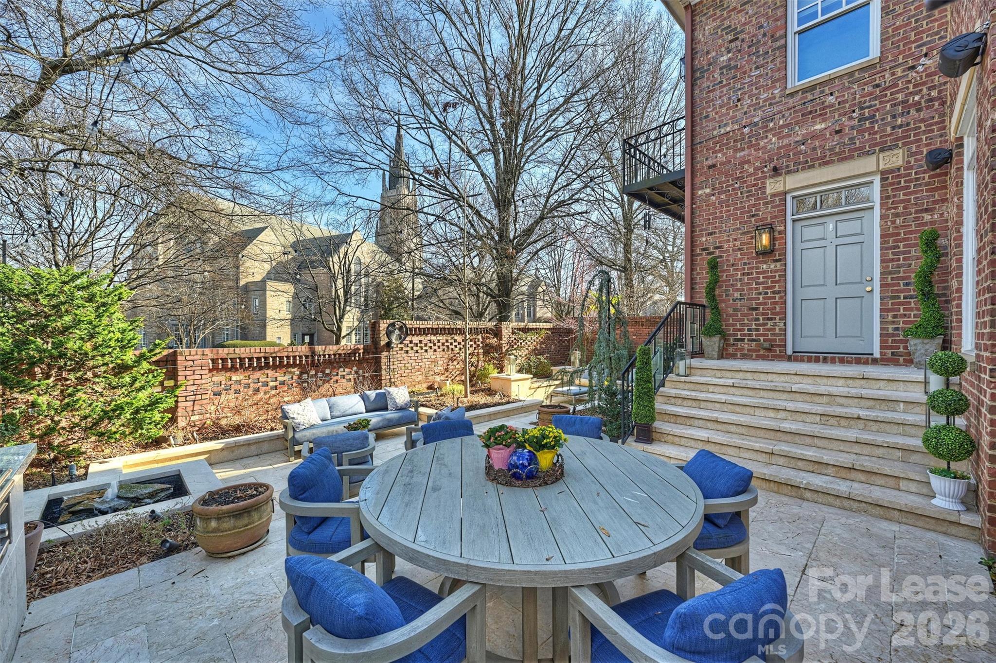 Dilworth Crescent - Residential Lease