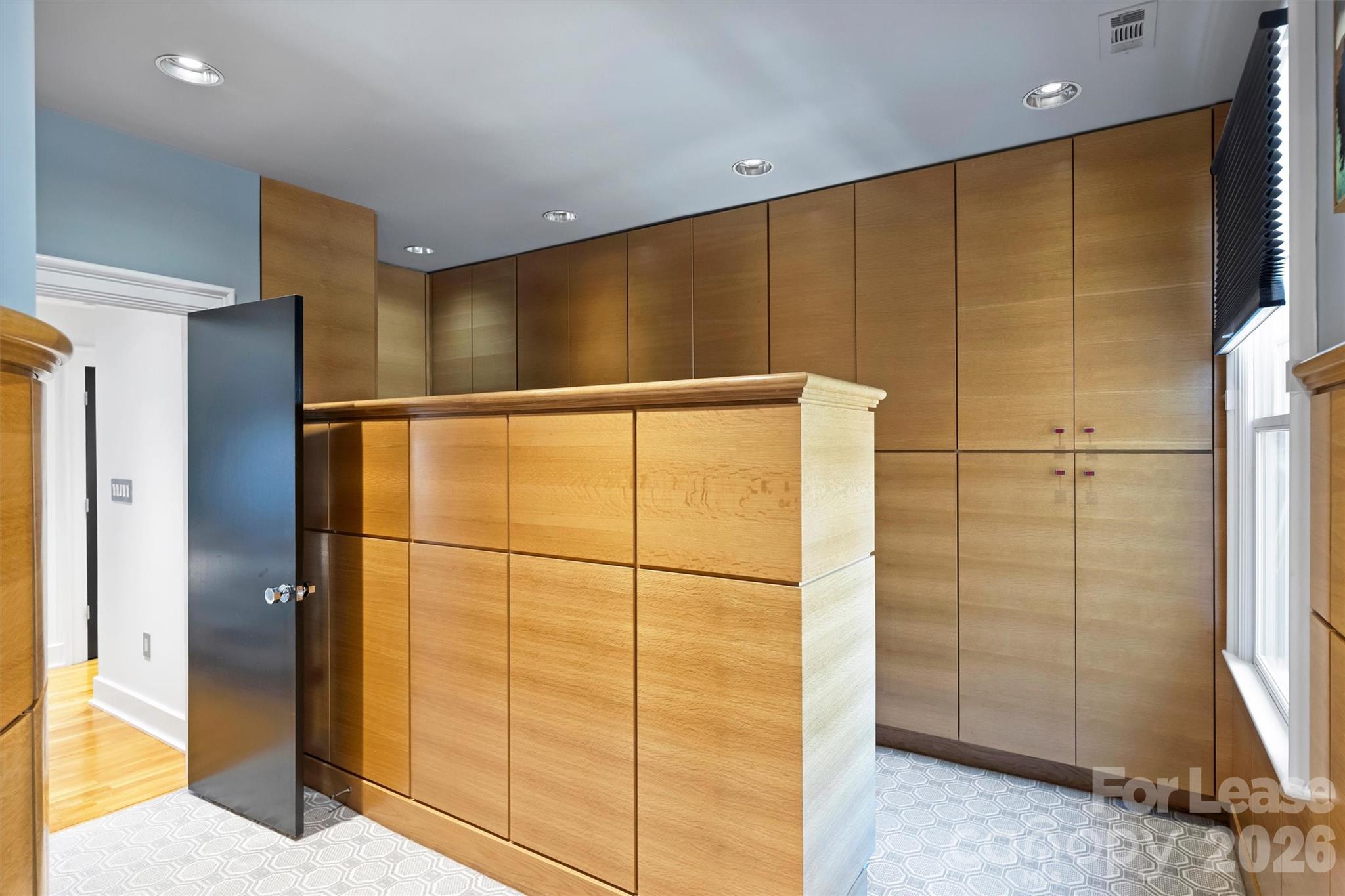 Dilworth Crescent - Residential Lease