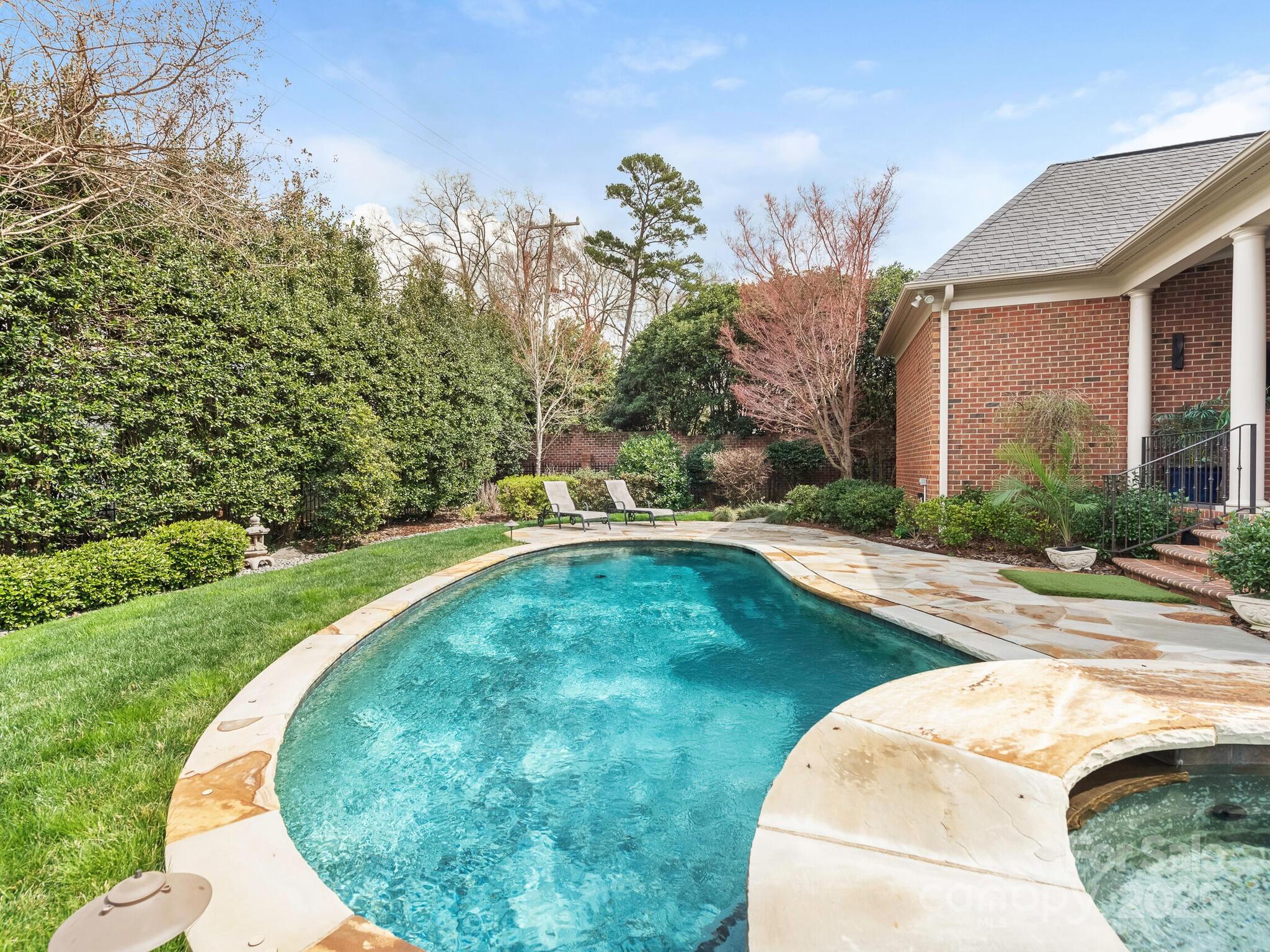 Myers Park - Residential