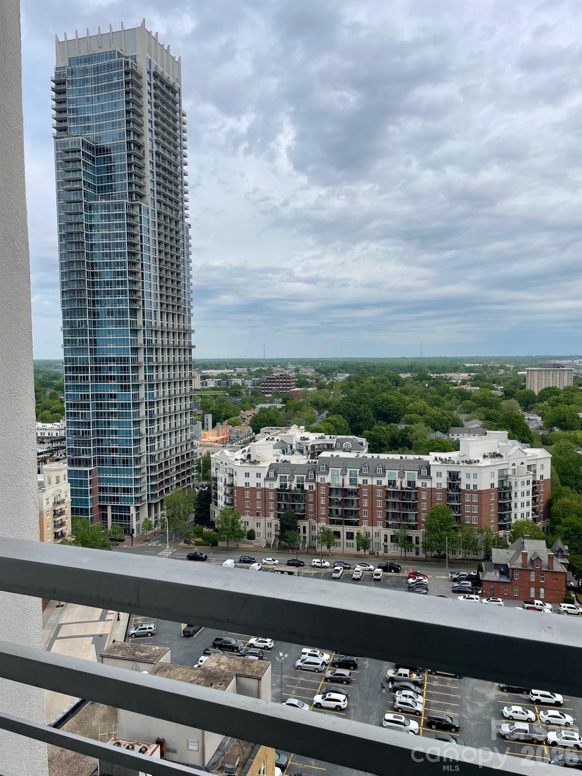 333 W Trade Street 1602