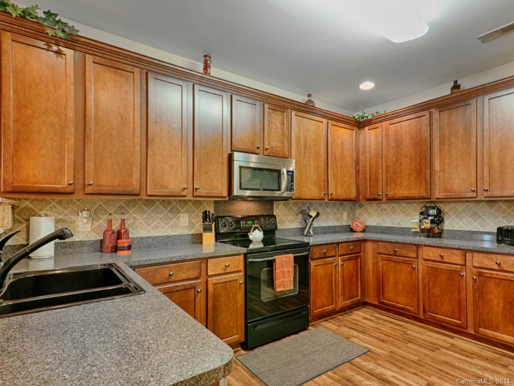 Sandy Pointe - Residential