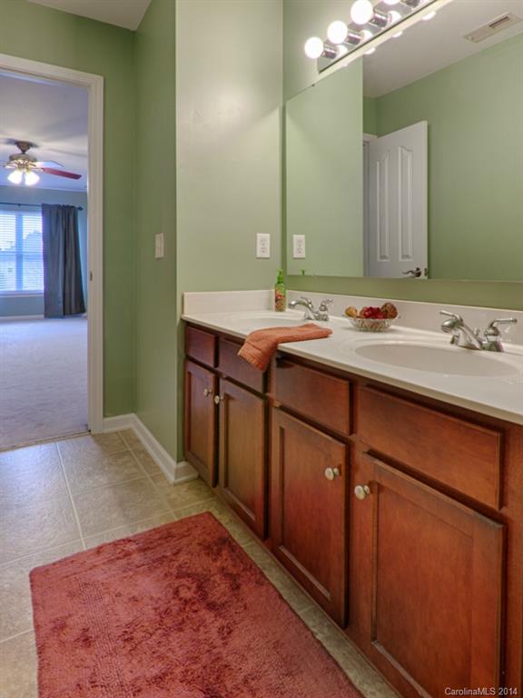 Sandy Pointe - Residential