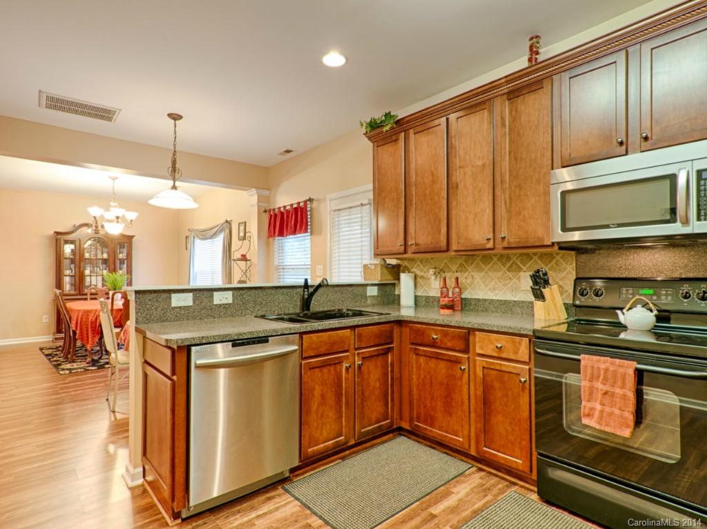 Sandy Pointe - Residential