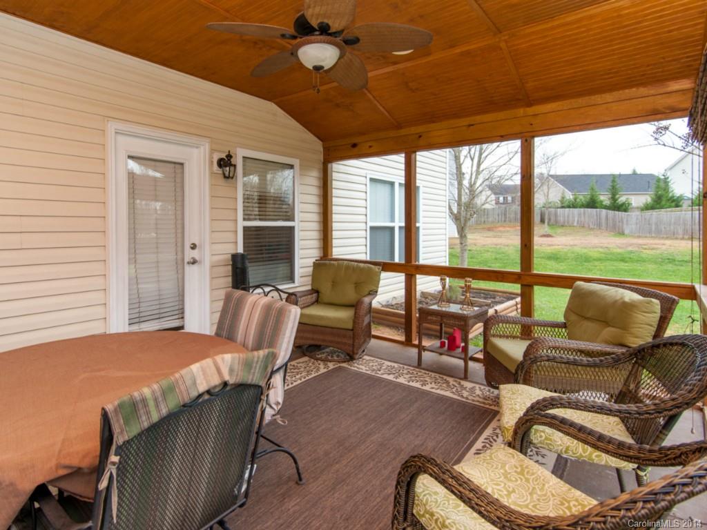 Sandy Pointe - Residential