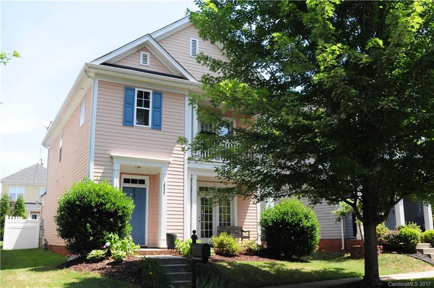 Charming & cute come to mind. Neutral decor through out with recent paint and carpet. Double front porch with second level off master which also features walk-in closet and private bath. Two additional bedrooms share bathroom and all have easy access to laundry. Main level with formal dining that would make perfect office. Kitchen is open to sunny breakfast and greatroom with corner. Easy access to I-77 and convenient to CLT Neighborhood amenities feature clubhouse, pool, playground and more!