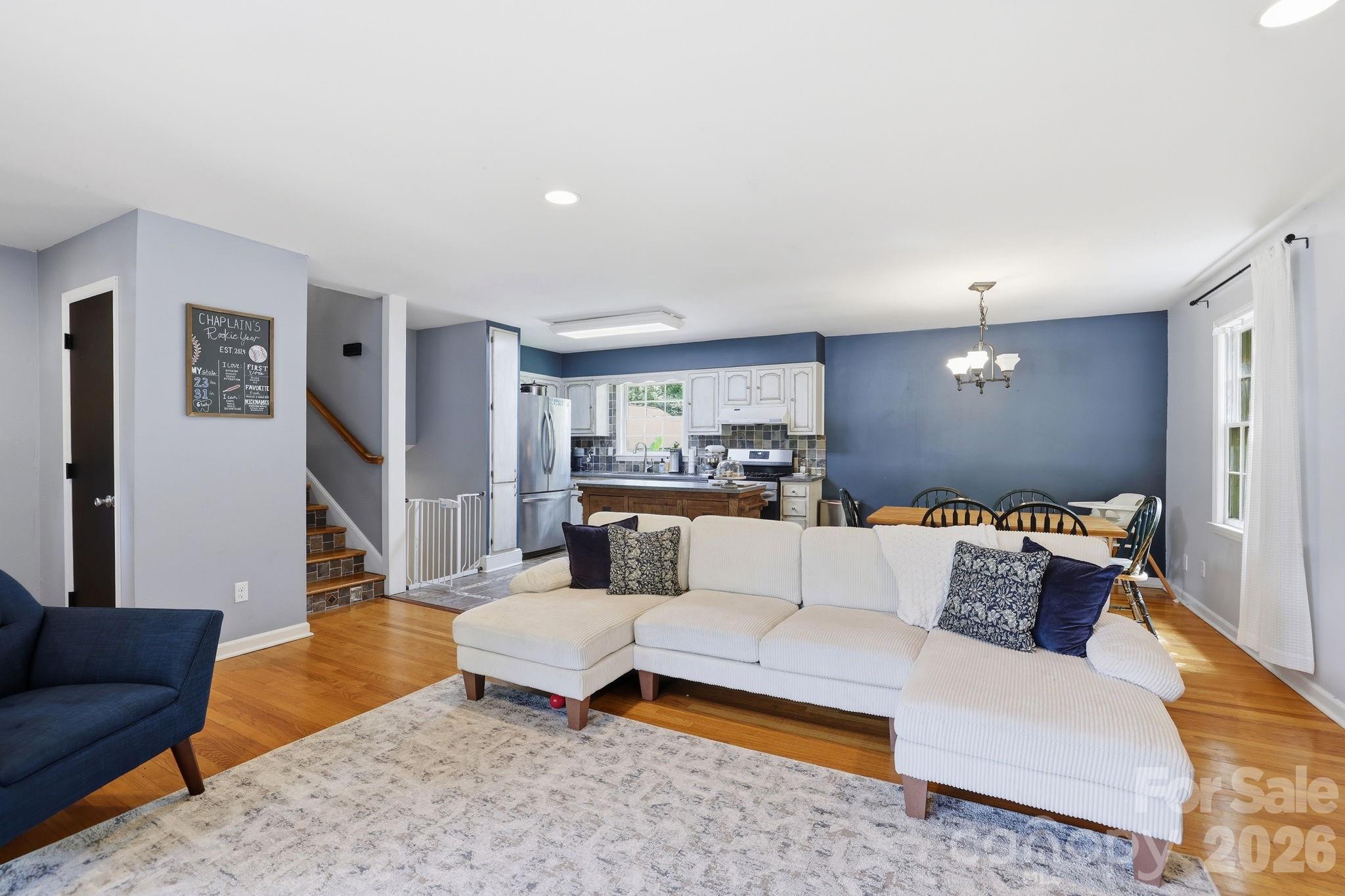 7419 Meadowdale Lane