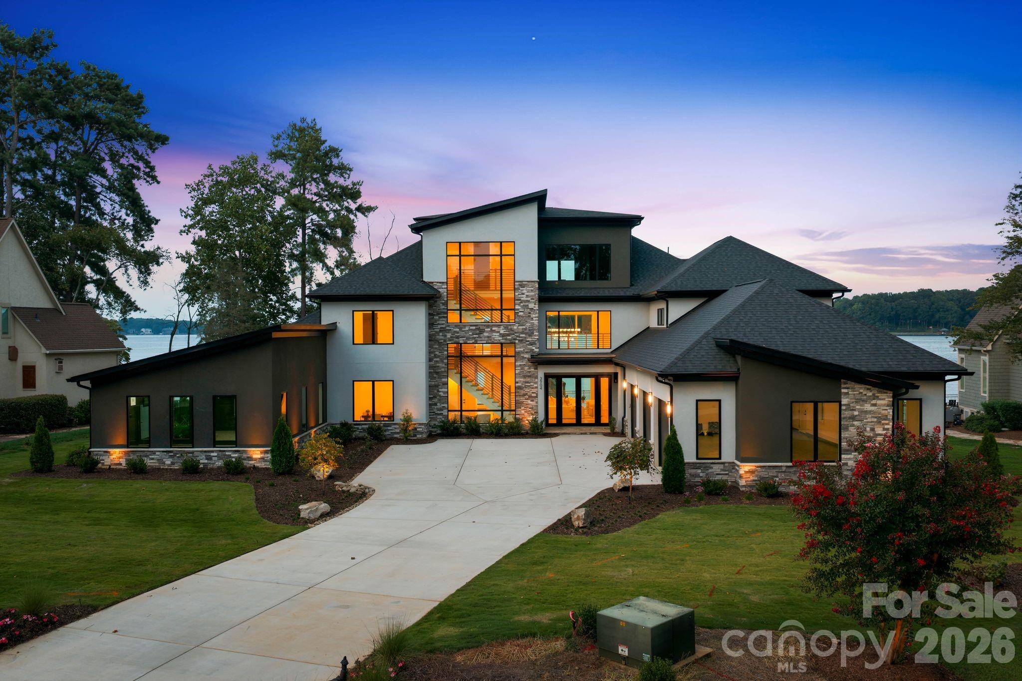 3904 Channel Pointe Lane