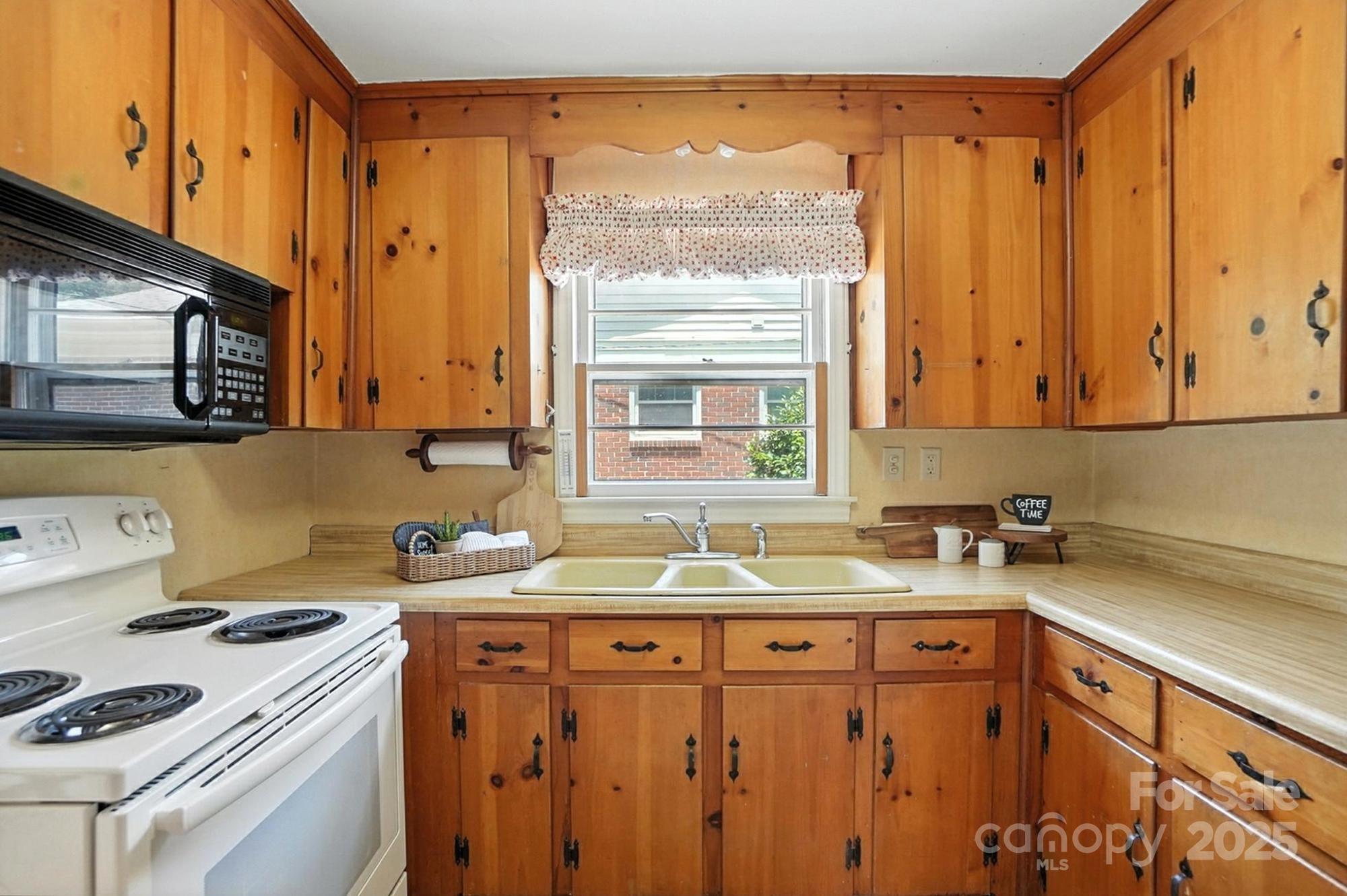 Amity Gardens - Residential