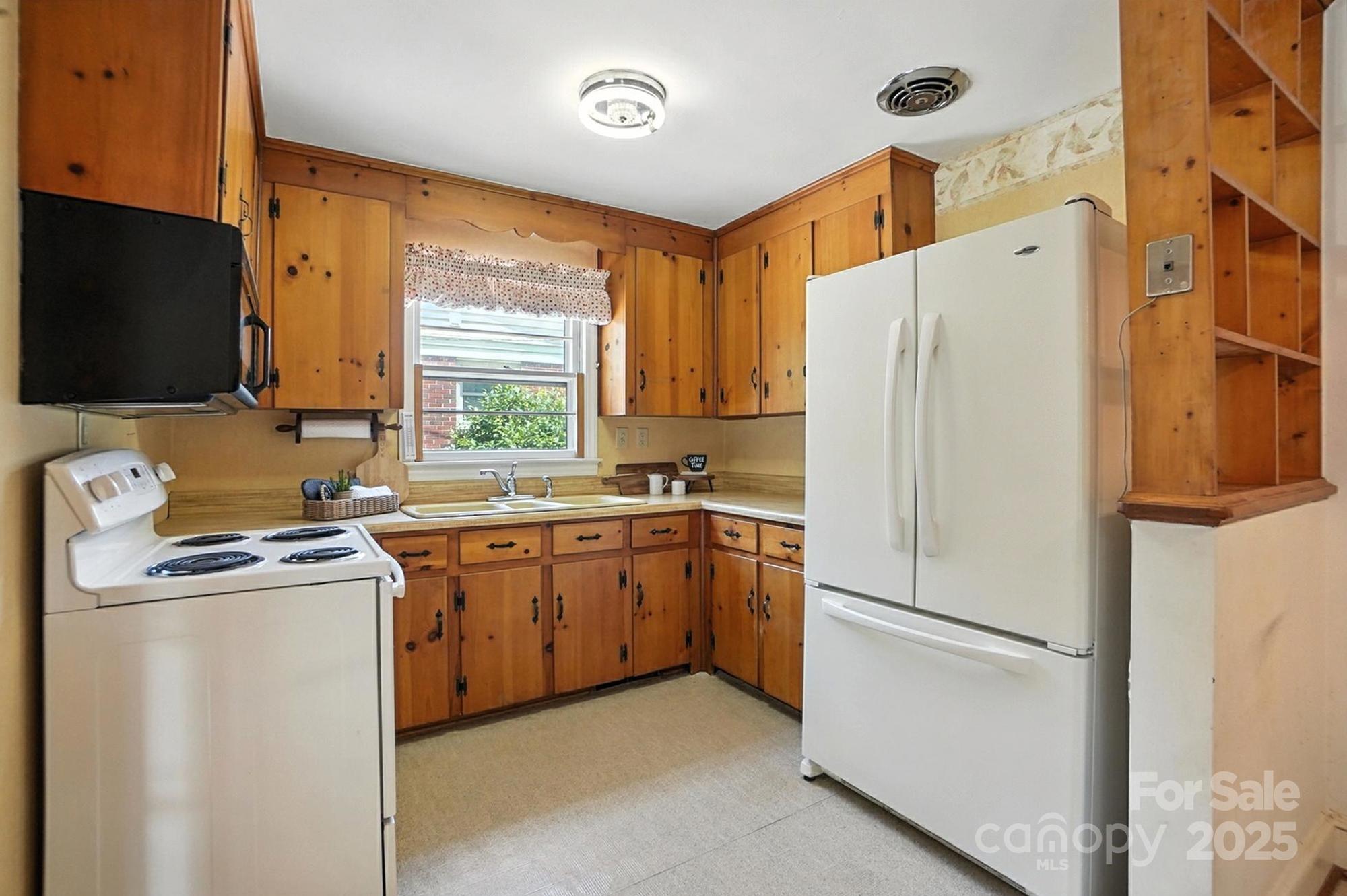 Amity Gardens - Residential