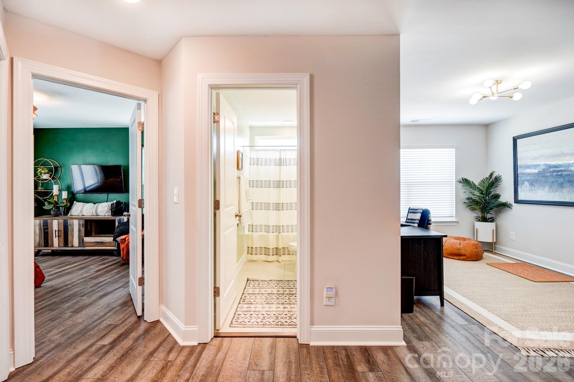 Harrisburg Village - Residential