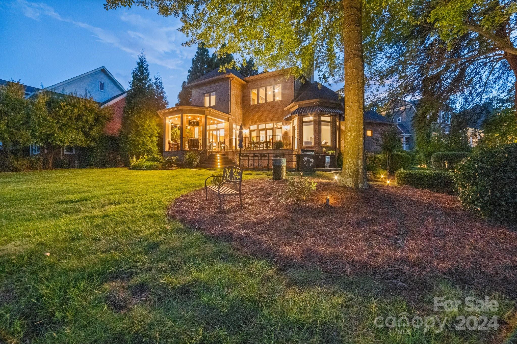 The Peninsula - Residential