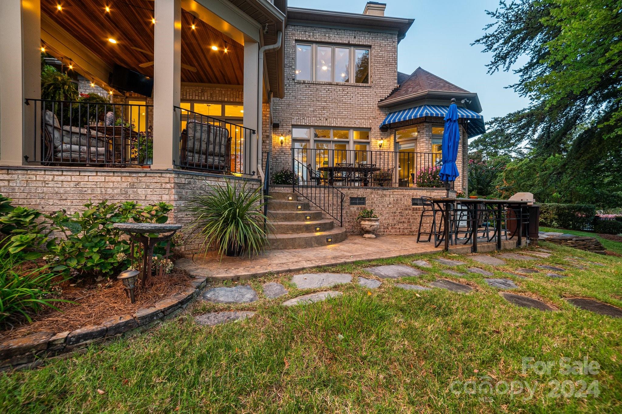 The Peninsula - Residential