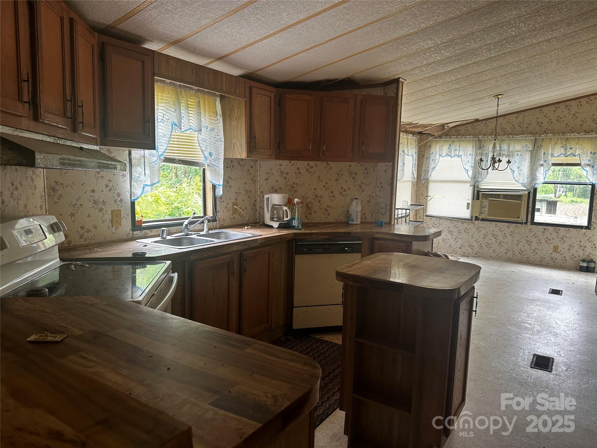 731 Pigeon Roost Road