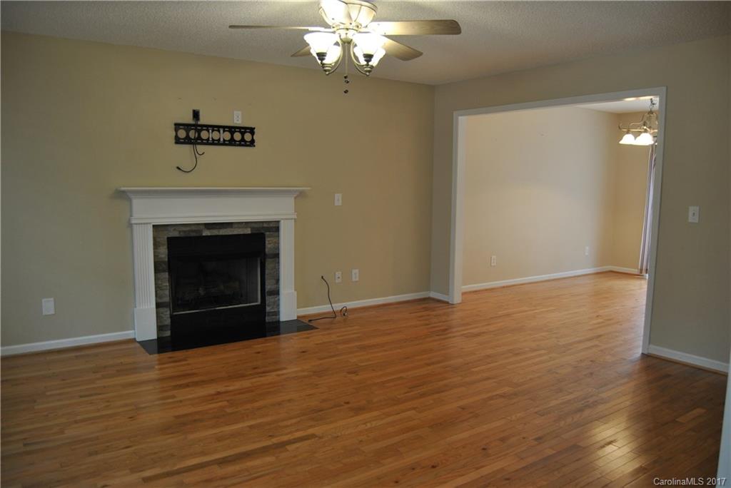 Mountain Manor - Residential