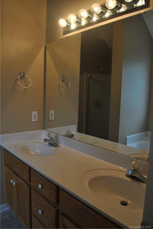 Mountain Manor - Residential