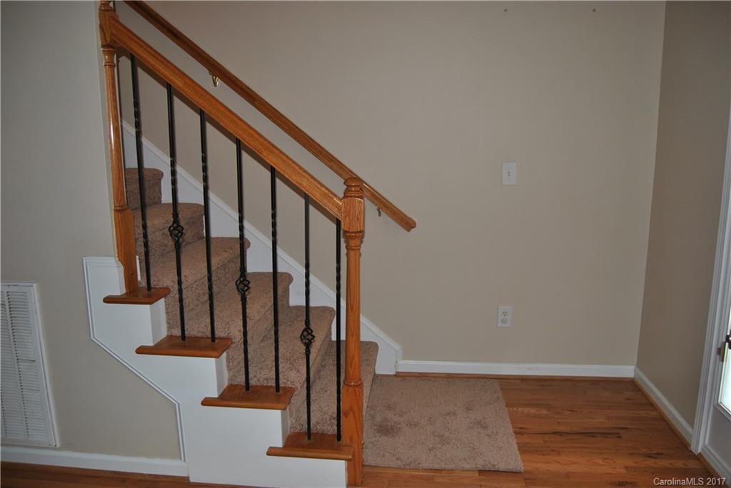 Mountain Manor - Residential