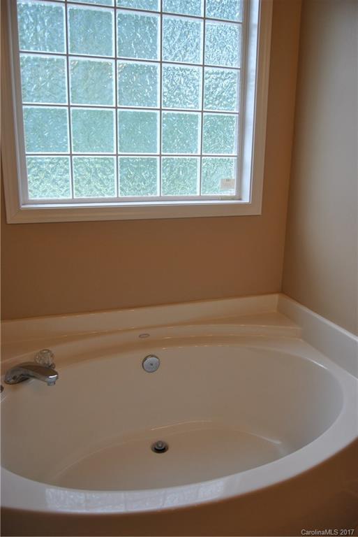 Mountain Manor - Residential