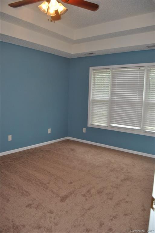 Mountain Manor - Residential