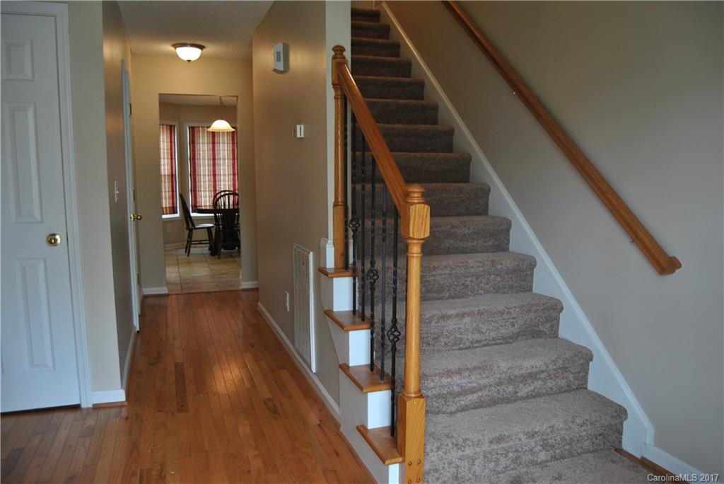 Mountain Manor - Residential