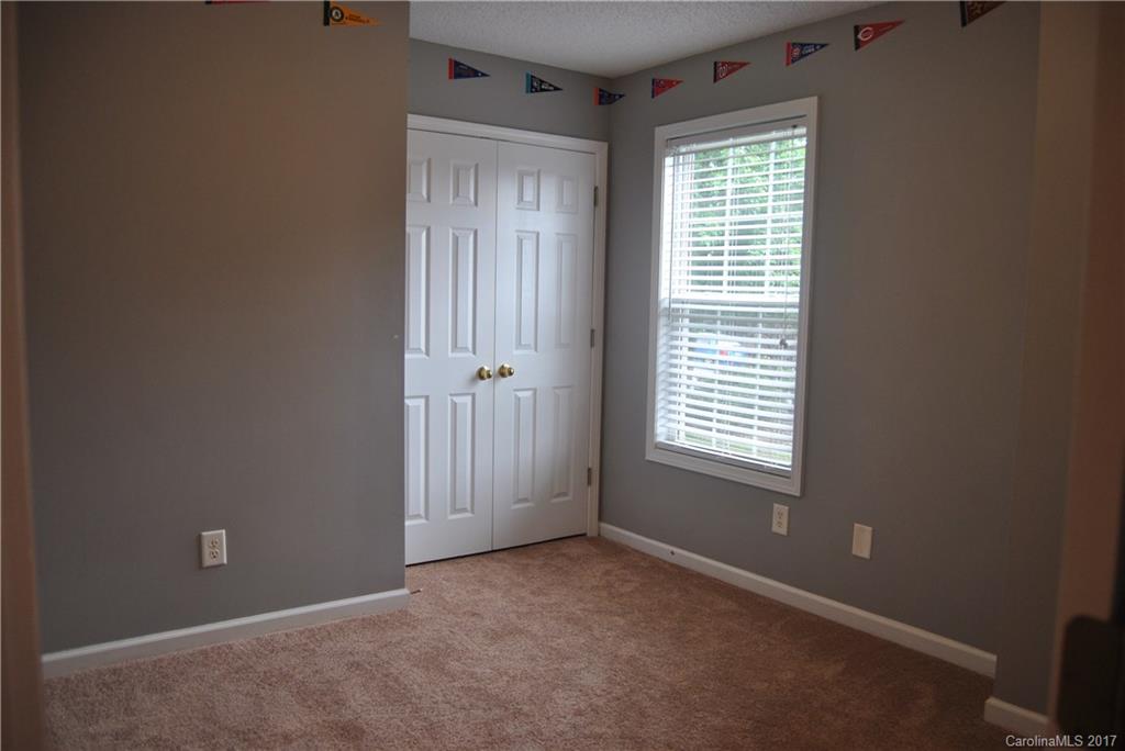 Mountain Manor - Residential