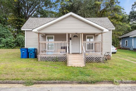 229 W Liberty Street Forest City NC 28043