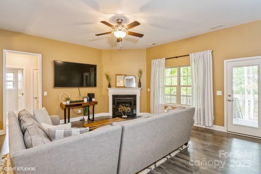 College Place - Residential