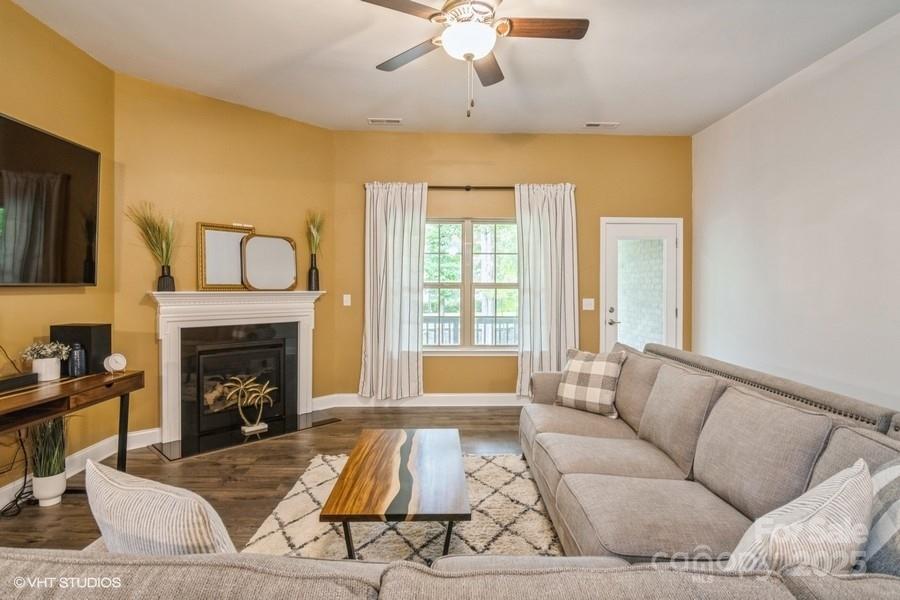 College Place - Residential